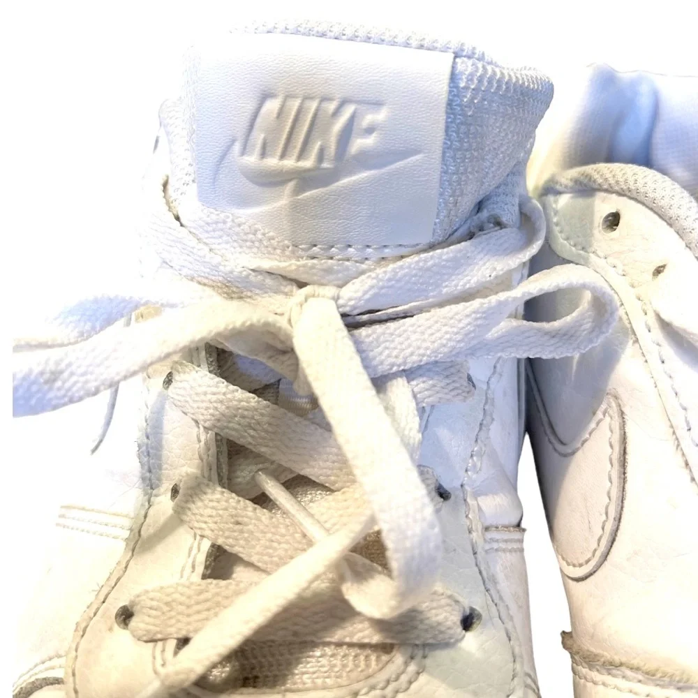 Nike Ebernon‎ Low Sneaker in White 9.5